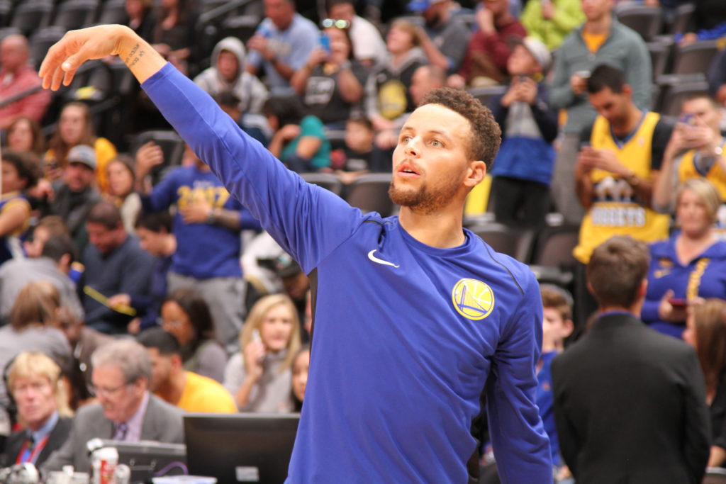 Kerr: Nie zamierzamy grać Currym po 40 minut