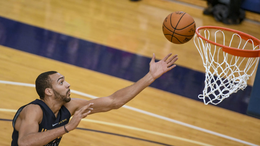 Game-winner Tobiasa Harrisa, Utah Jazz najlepsi w NBA