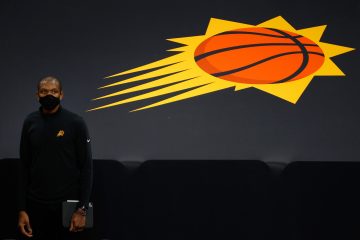 James Jones przedłuża kontrakt z Phoenix Suns