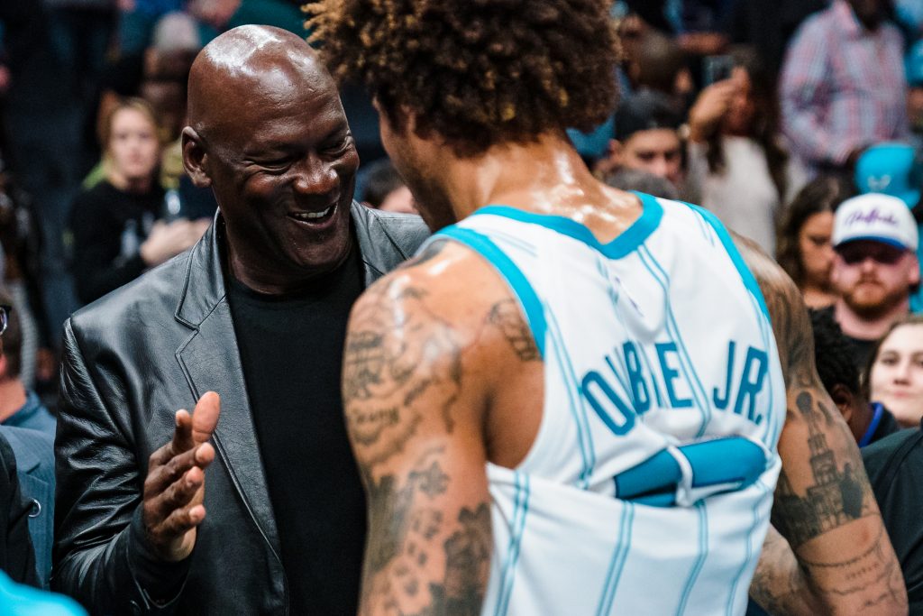 Michael Jordan prowadzi negocjacje: po 13 latach chce sprzedać Hornets