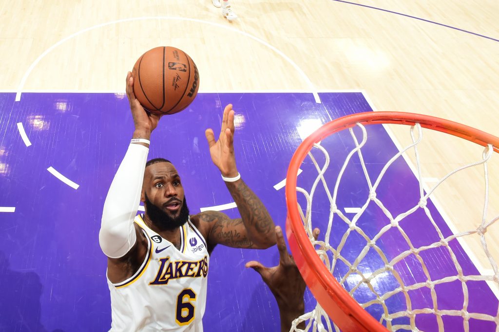NBA News: Koniec LeBrona w Lakers? Nie podjął jeszcze ważnej decyzji