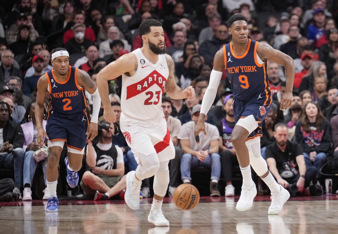 NBA News: Poważny wyciek danych! New York Knicks pozywają Toronto Raptors!