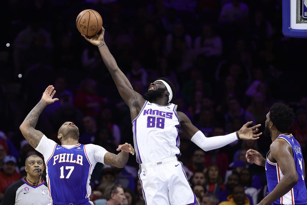 NBA News: Sacramento Kings zwalniają aż DWÓCH centrów