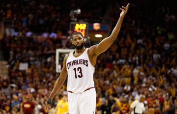 NBA News: Członek mistrzowskich Cavs wraca do Cleveland!