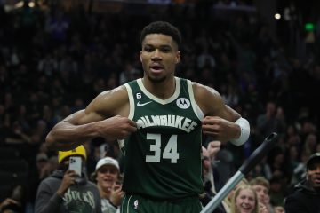 NBA News: Giannis przedłużył z Milwaukee! Ale… Tylko na 3 lata?!