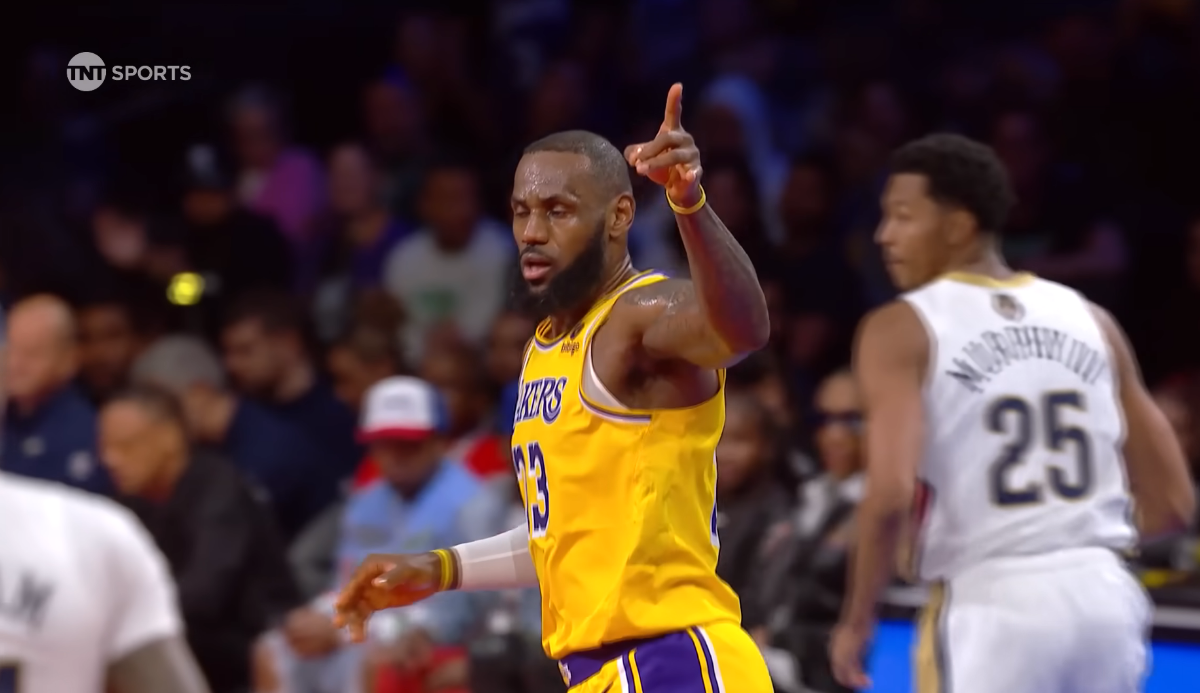 NBA News: Ławka Lakers eksplodowała! LeBron znów bił rekordy