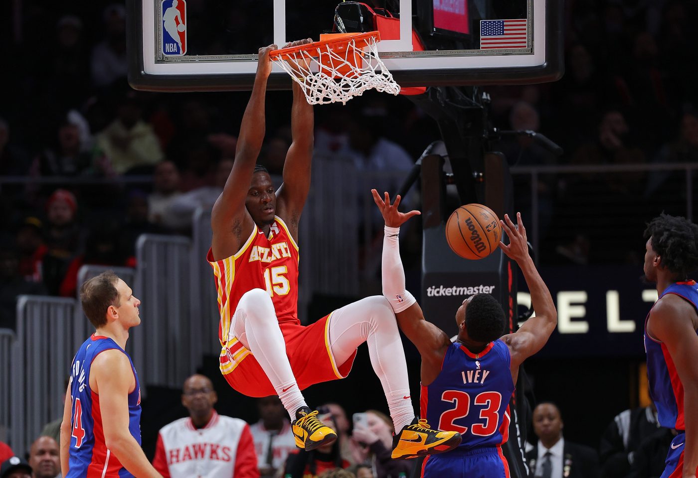 NBA News: Capela odejdzie z Hawks? „Najlepszy wysoki gracz do wzięcia”