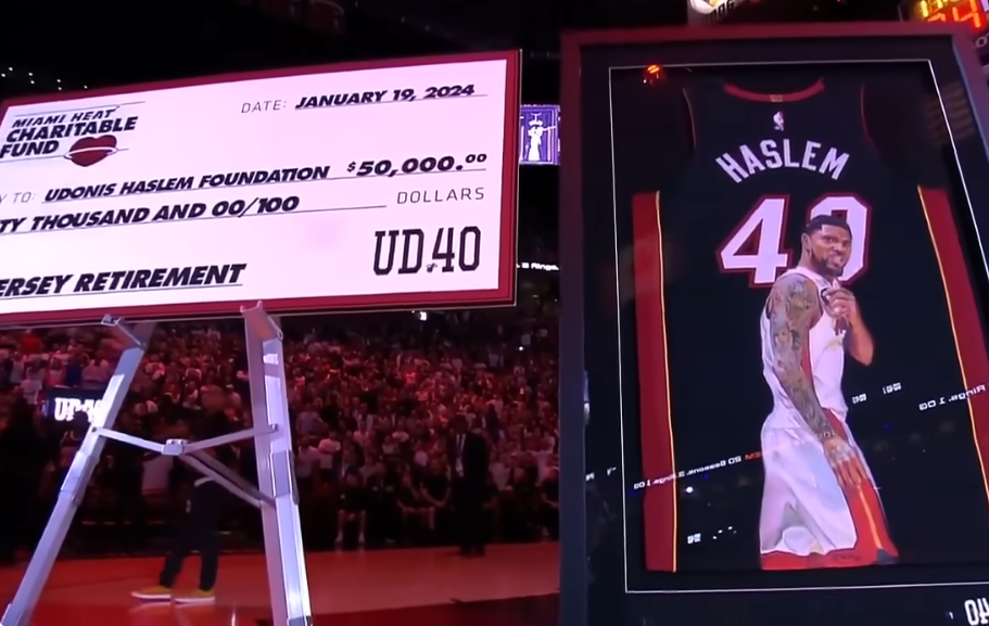 NBA News: Heat honorują legendę. Pojawiły się łzy