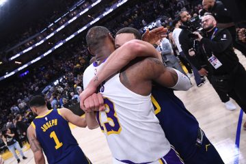 NBA News: Piękne słowa LeBrona o Currym. „Będą miał o czym mówić wnukom”