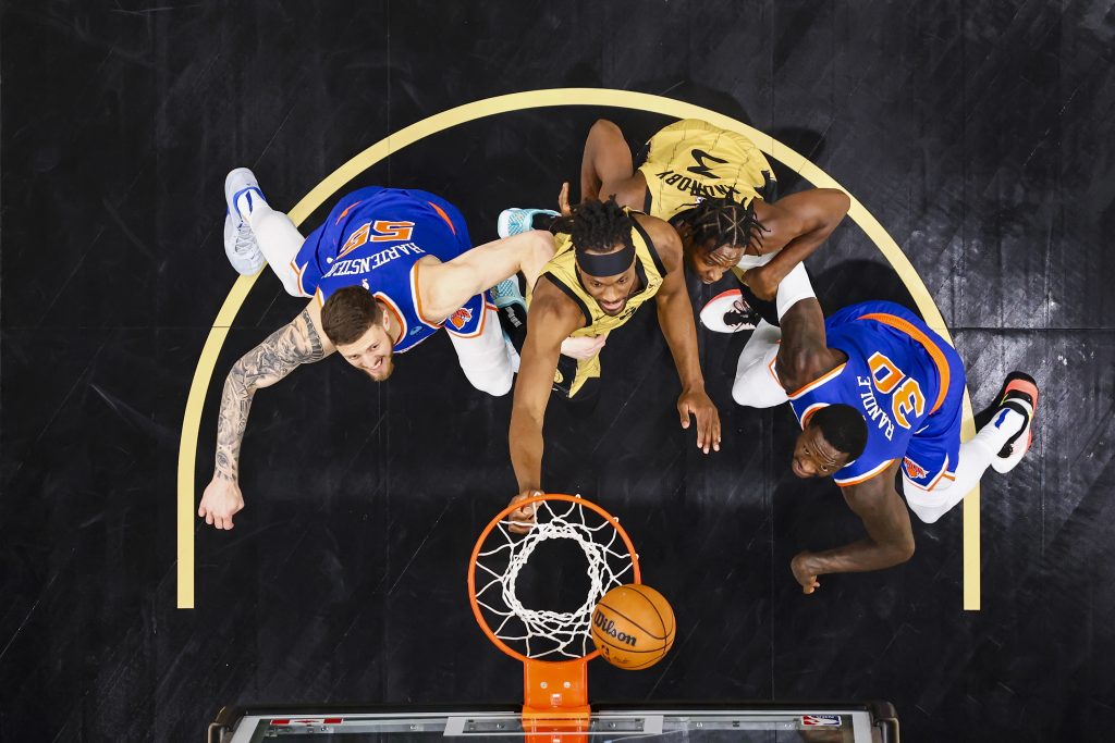 NBA Analiza: Ofensywne zbiórki wracają do łask? Knicks i Jazz robią to dobrze!