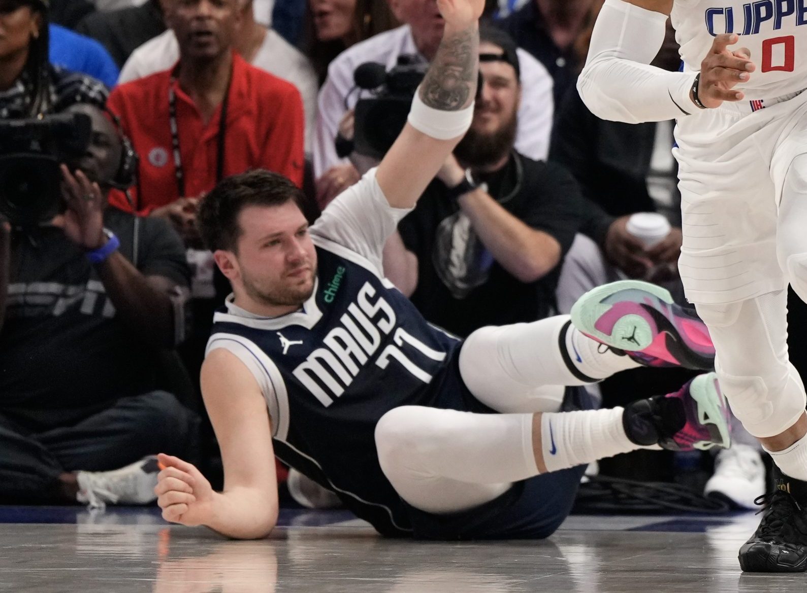 NBA News: Uszkodzone więzadło gracza Knicks – zamierza grać dalej!