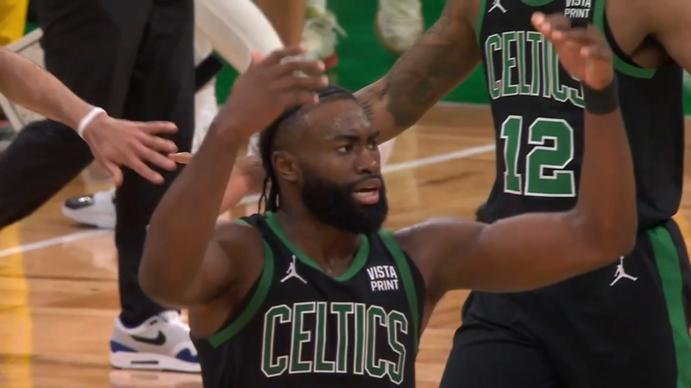 Wyniki NBA: Kontuzja Haliburtona, 40 punktów Browna; Celtics już 2-0