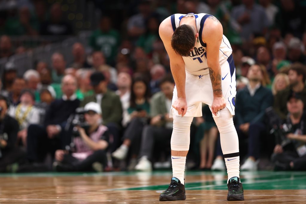 NBA News: Luka Doncic nie jest zdrowy w Finałach – co mu dolega?