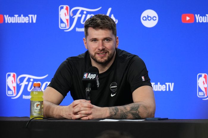 NBA. Lakers przegrali, Doncić zmagał się z problemami