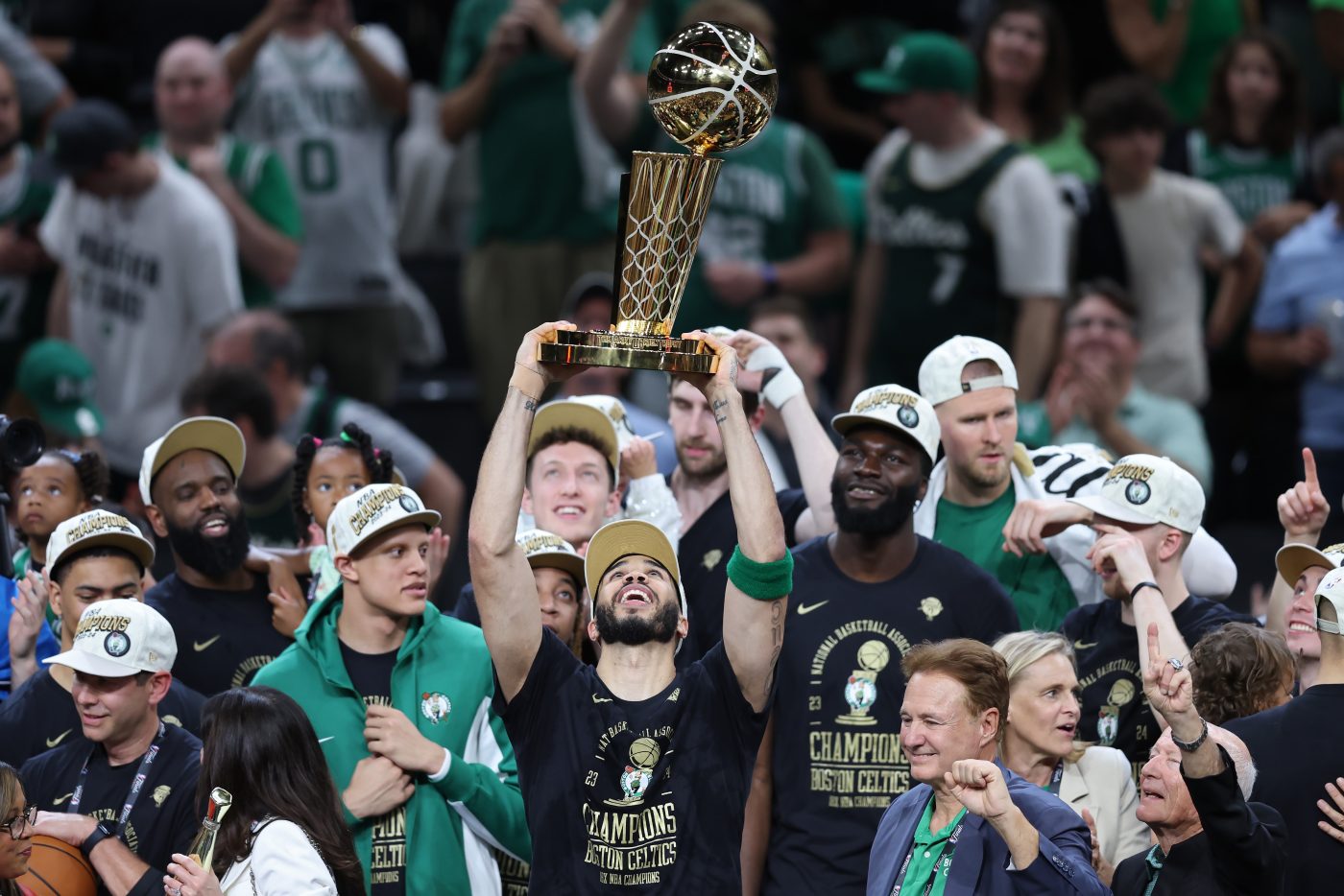 Jeff Bezos nie zostanie właścicielem Boston Celtics