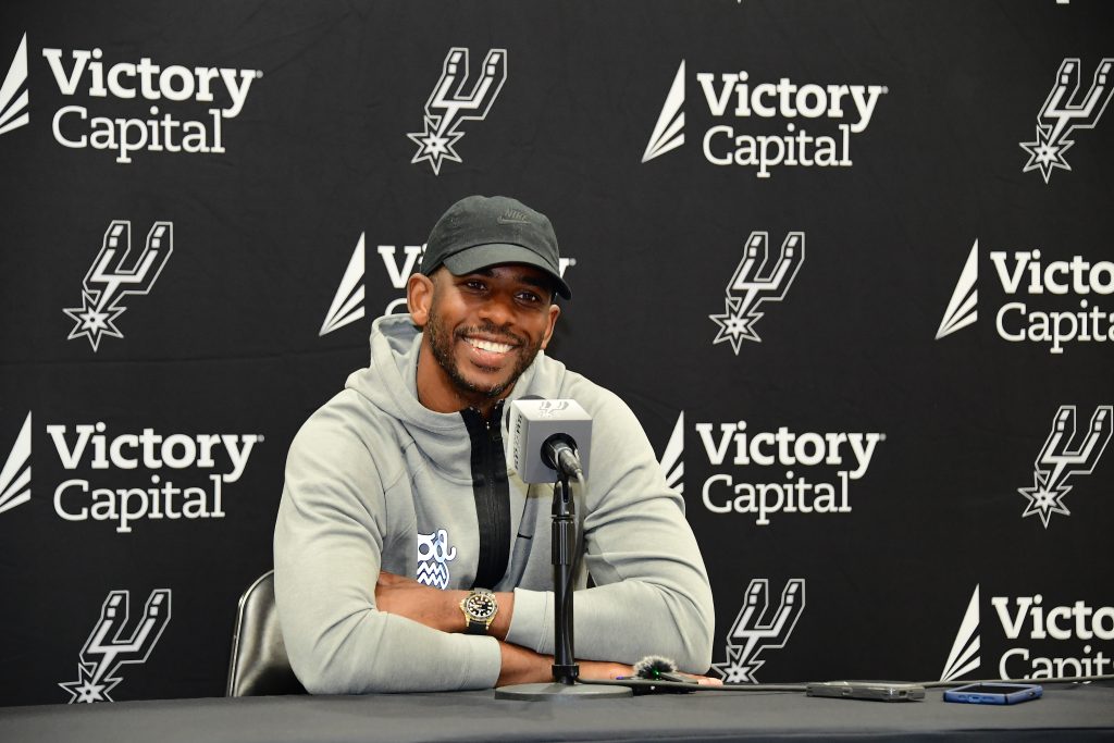 NBA News: Spurs próbowali pozyskać 3 różnych rozgrywających