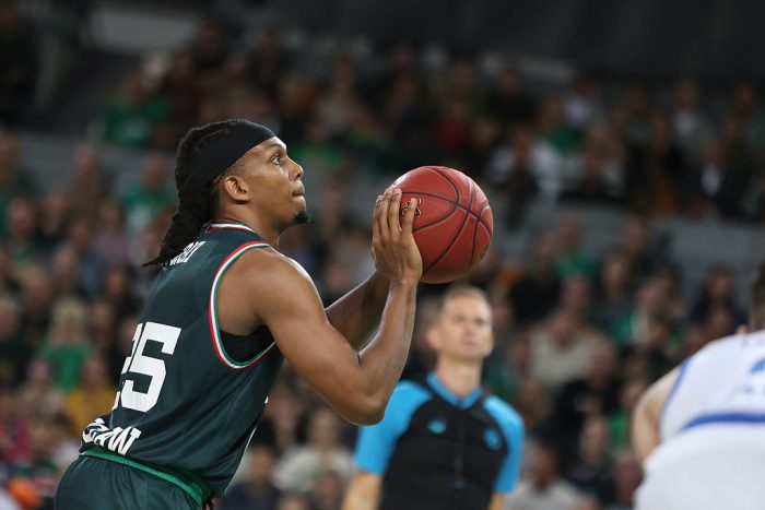 Kolejna gwiazda ligi poza grą. Śląsk szuka