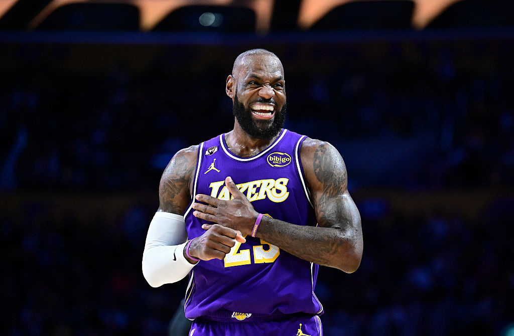 NBA. LeBron James bije kolejny rekord!
